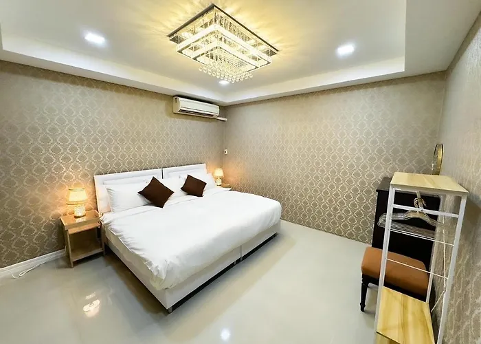 Appartement Huai Khwang Townhome